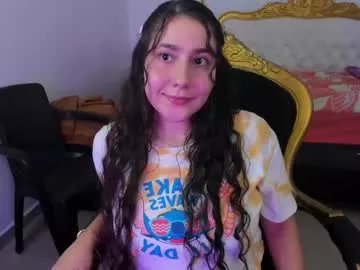 Freechat little_sparkles_0f_l0v3 on Chaturbate