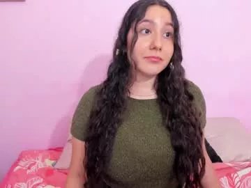 Freechat little_sparkles_0f_l0v3 on Chaturbate