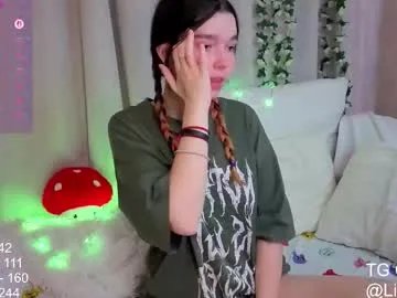 little_teya on Chaturbate