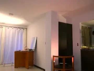 lola_cocks on Chaturbate