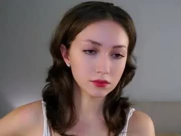 Checkout cute model Loriamarzinske loriamarzinske from Chaturbate