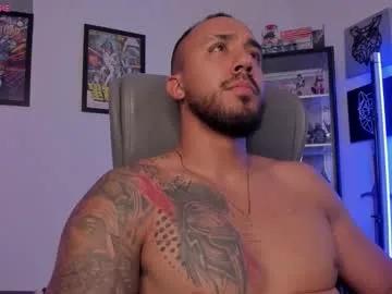 Admire Luck_spartans, he wants to masturbate for you luck_spartans from Chaturbate