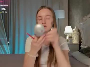 Freechat lucyshaw on Chaturbate