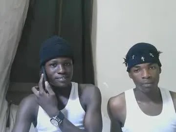 luoislove on Chaturbate