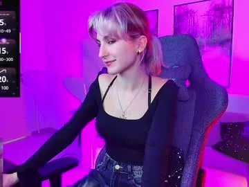 Freechat luxrayi on Chaturbate