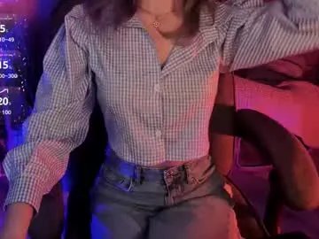 Freechat luxrayi on Chaturbate