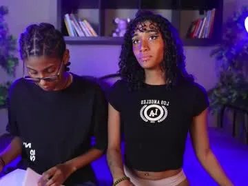 lynx_sun__ — GOAL: French kiss [98 tokens remaining] We are so hot for u  #brunette #lovense #smalltits #couple #teen