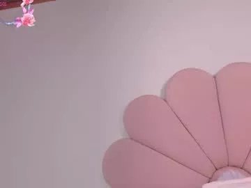 Freechat madelin_clerk on Chaturbate