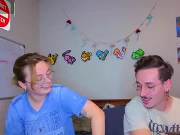 Freechat mamiclouds on Chaturbate