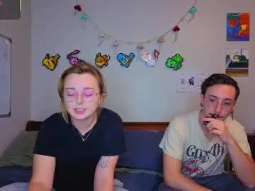 Freechat mamiclouds on Chaturbate