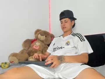 mateo_escobar from Chaturbate