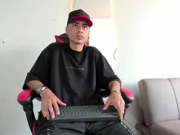 matthewcullenn —  Goal: cum in public #Bigcock #bigballs #master #muscle #cum [555 tokens remaining]