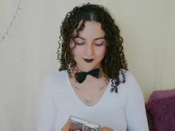 merida_bell18 on Chaturbate 