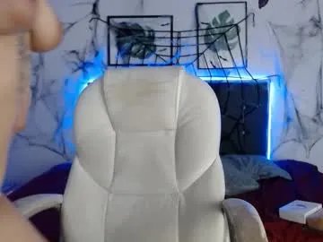 Freechat mia_collens_ on Chaturbate