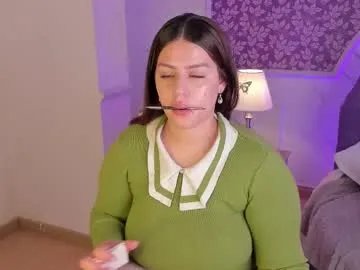 Freechat miamontoya on Chaturbate