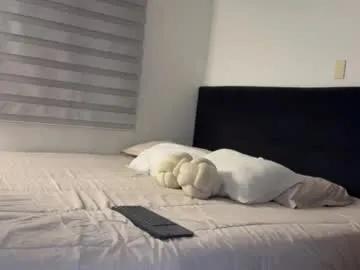 Freechat miavega1 on Chaturbate