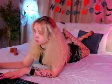 Freechat mila_kinor on Chaturbate