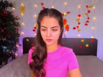 milana_crystal_ on Chaturbate