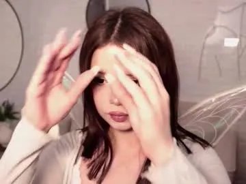 Freechat miroslavaluewe on Chaturbate