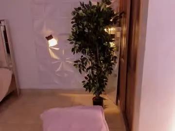 Freechat missarii28 on Chaturbate