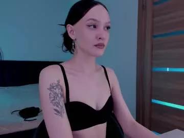 Away mistress_mialibra on Chaturbate