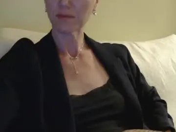 Freechat modesta1413 on Chaturbate