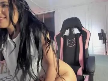 naomibrinks1 on Chaturbate