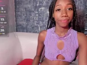 nathalyleen on Chaturbate