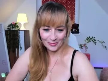 Freechat naughtymilane on Chaturbate