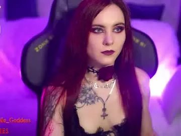 Freechat nelle_ on Chaturbate