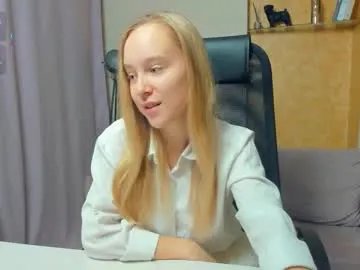 nicolavanderbie — GOAL: lick my finger so slow [8 tokens remaining] Hi hi, I am Nicoletta, Ntmu ;) #18 #shy #feet #teen #skinny