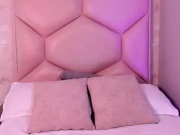 Freechat noa_butterfly on Chaturbate