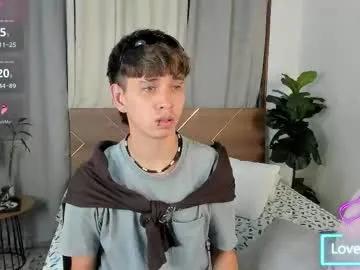 Freechat novaybrian on Chaturbate