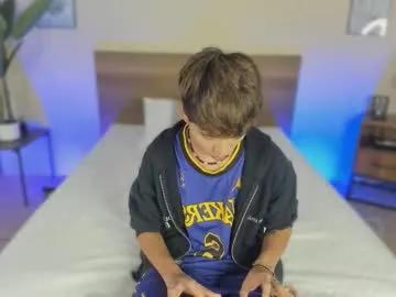 Watch Novaybrian, he wants to masturbate for you novaybrian from Chaturbate