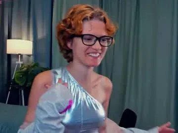 Freechat odettechurchwell on Chaturbate