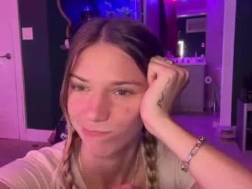 oliviahansleyy on Chaturbate