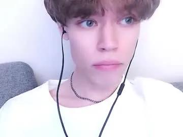 pawclaw on Chaturbate