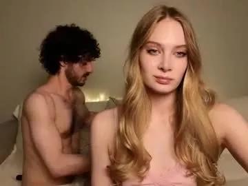 peachcreamcouple on Chaturbate 