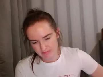 Naked Pineapple__mood wants you to fuck her body now pineapple__mood from Chaturbate