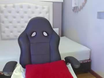 pocahontas_moon on Chaturbate 