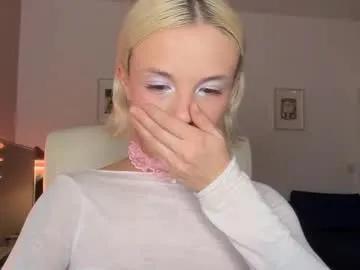 Watch Chaturbate's Polino4ka69 polino4ka69 from Chaturbate