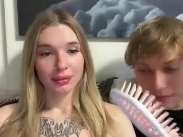 pussymoneywet on Chaturbate