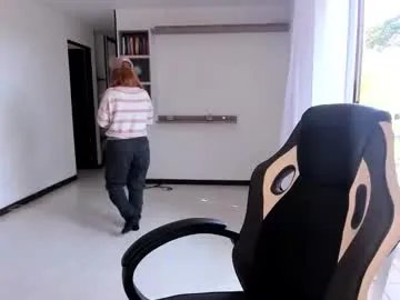 Freechat rainbow_jenny on Chaturbate