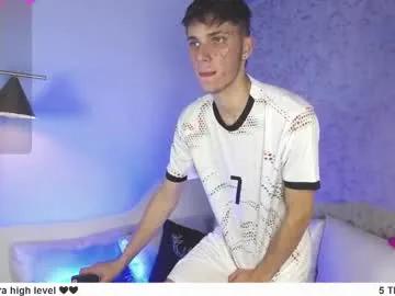 Freechat robbinblaze on Chaturbate