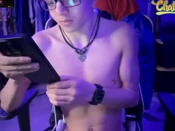 Freechat robertcicijr21 on Chaturbate