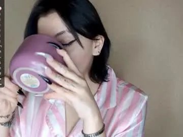 romeliahastert on Chaturbate