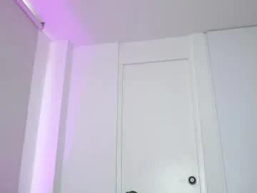 Freechat roselinedior on Chaturbate