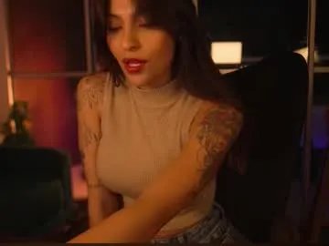 rosseyquiin on Chaturbate