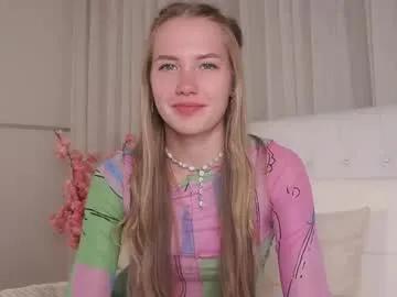 Freechat roxanelan on Chaturbate