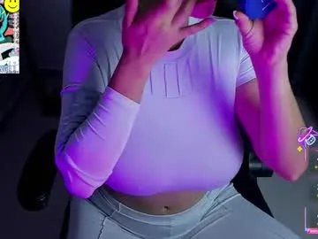 Join Roxy_clark, she wants to masturbate for you roxy_clark from Chaturbate